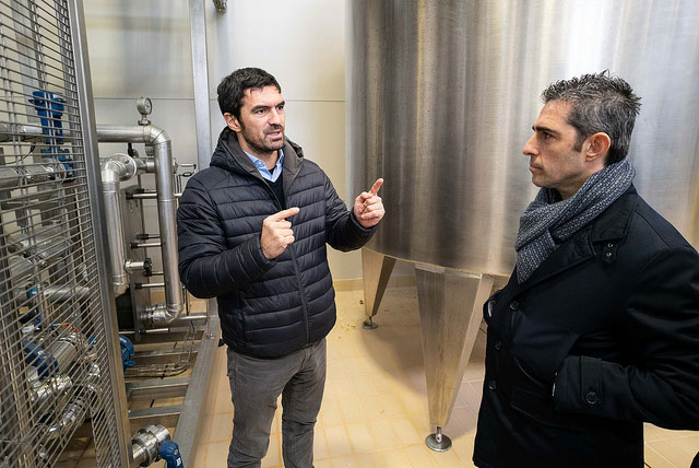 Il Sindaco Di Parma Federico Pizzarotti In Visita Al Birrificio